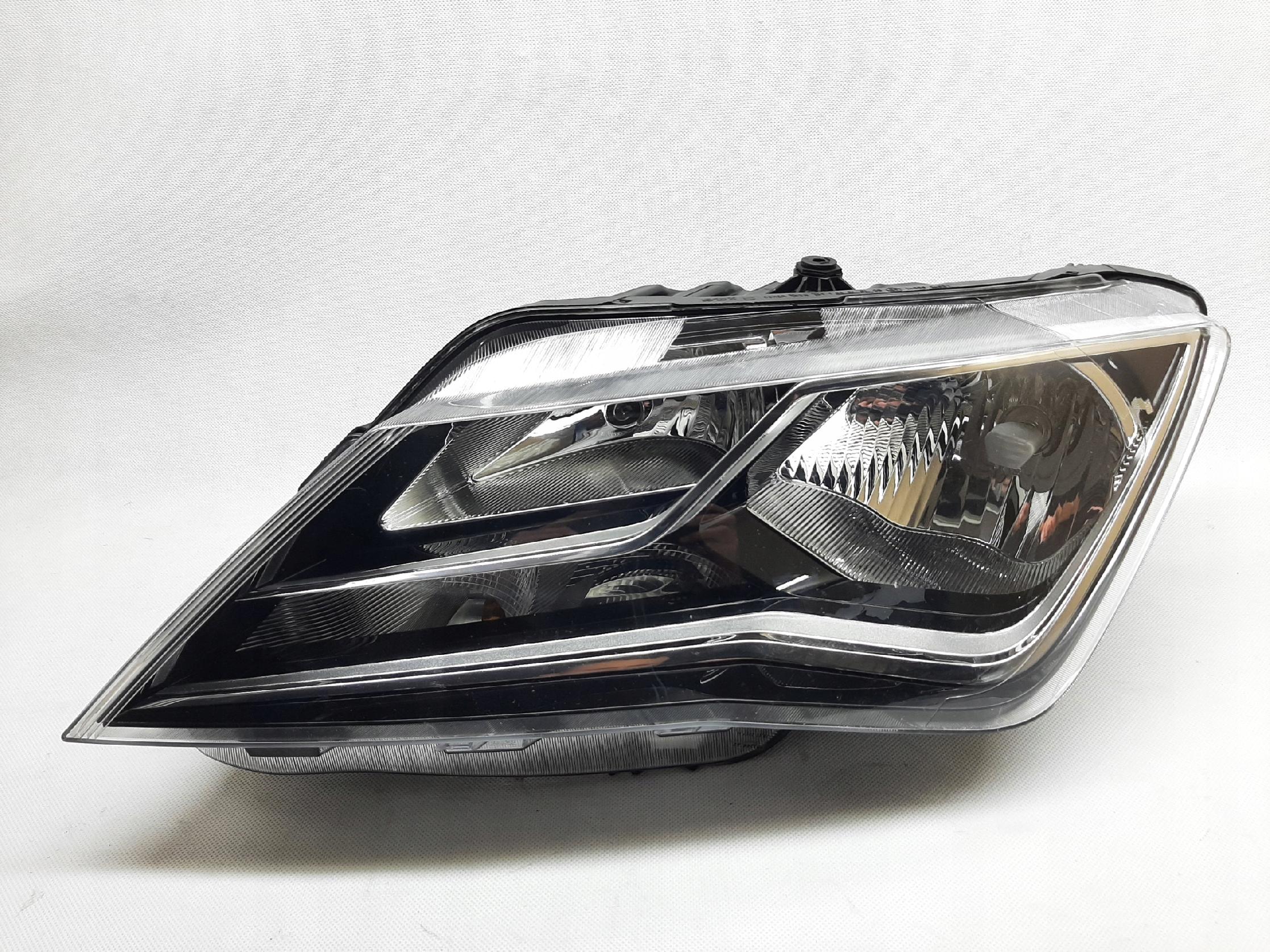 Seat Toledo Lampa lewa Reflektor 6JB941015