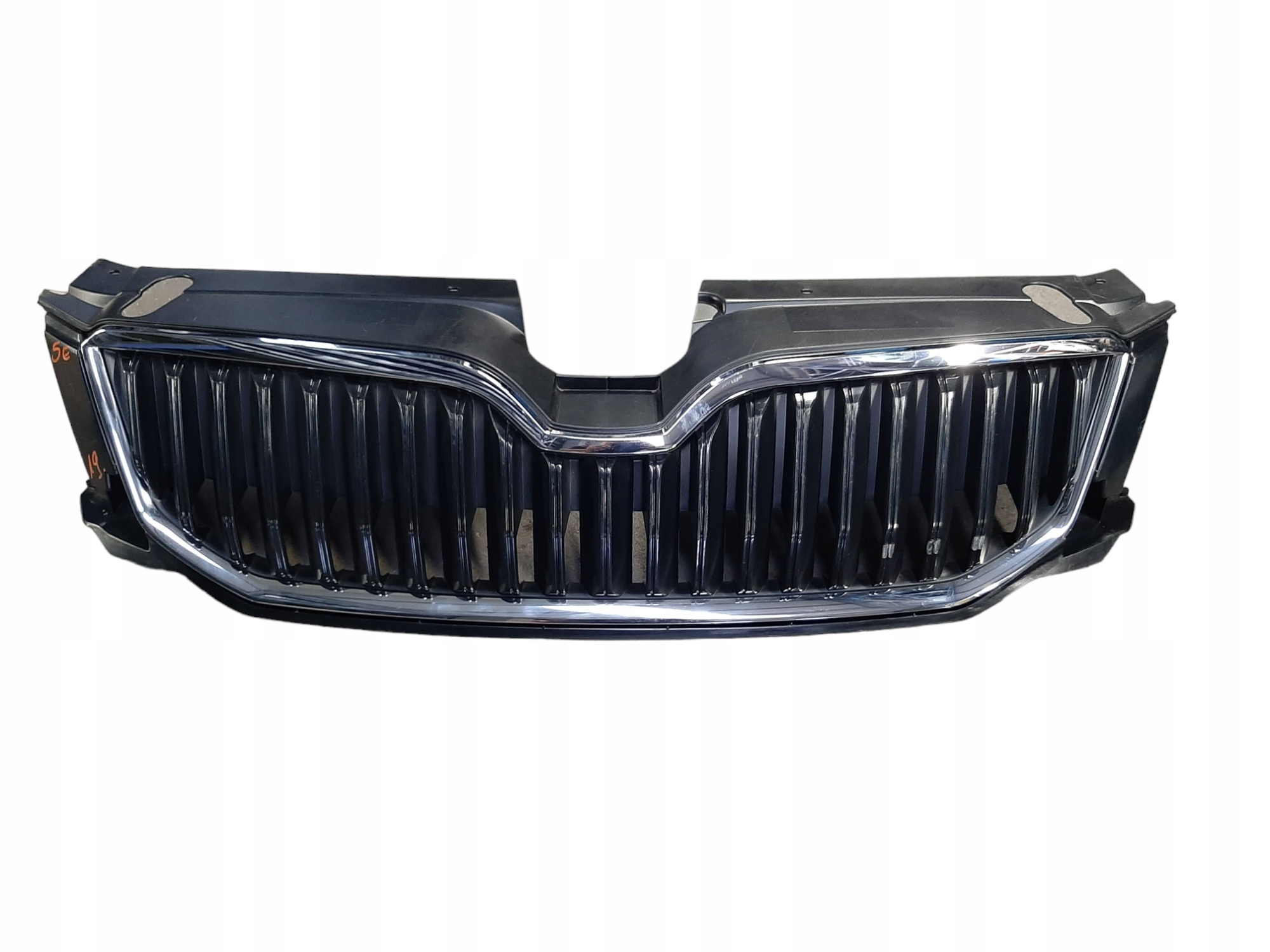 SKODA OCTAVIA III GRILL ATRAPA 5E0853653