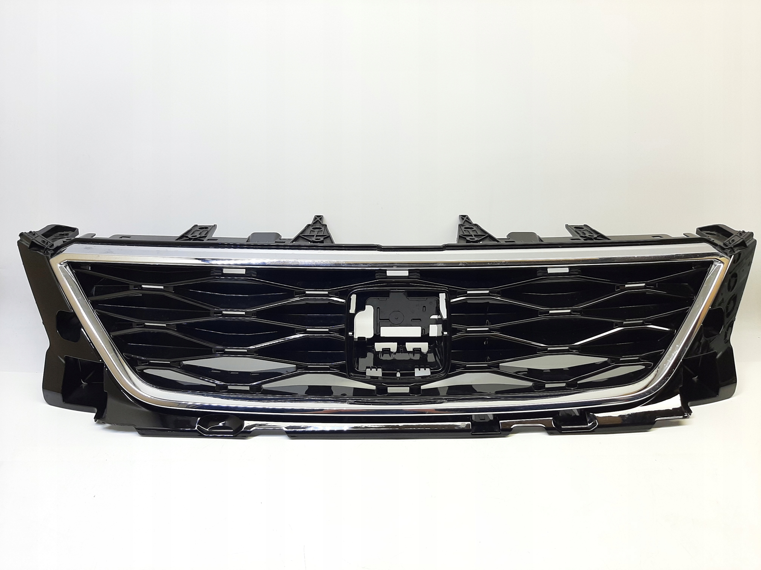 SEAT ATECA ATRAPA GRILL NOWY PIANO 575753654D ORYGINAŁ