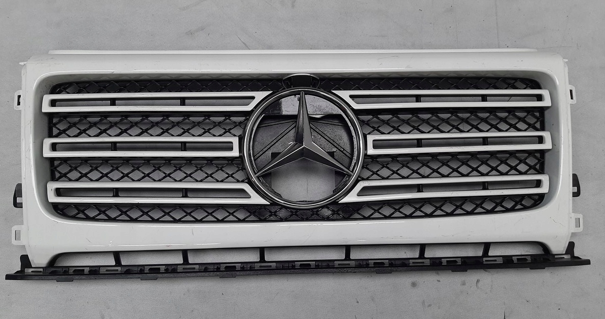 Mercedes G W463 Grill Atrapa A4638880400