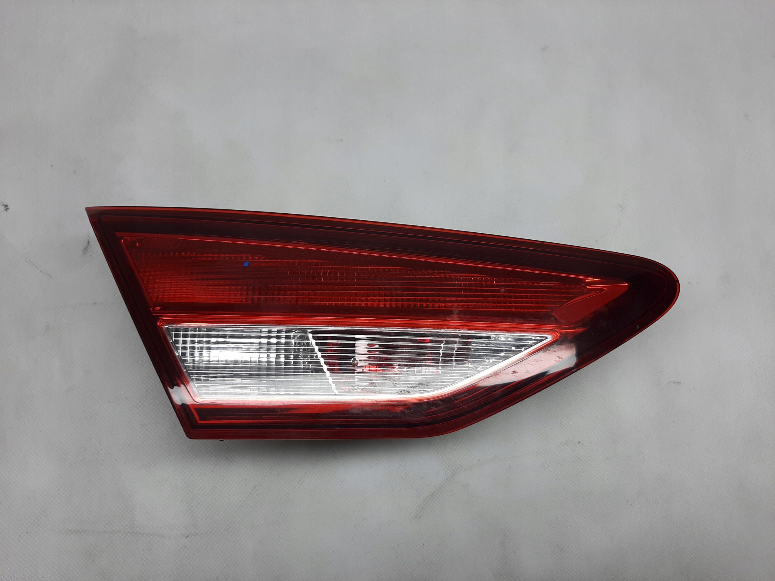 SEAT LEON III 5F0945093B lampa tył lewa klapa bag