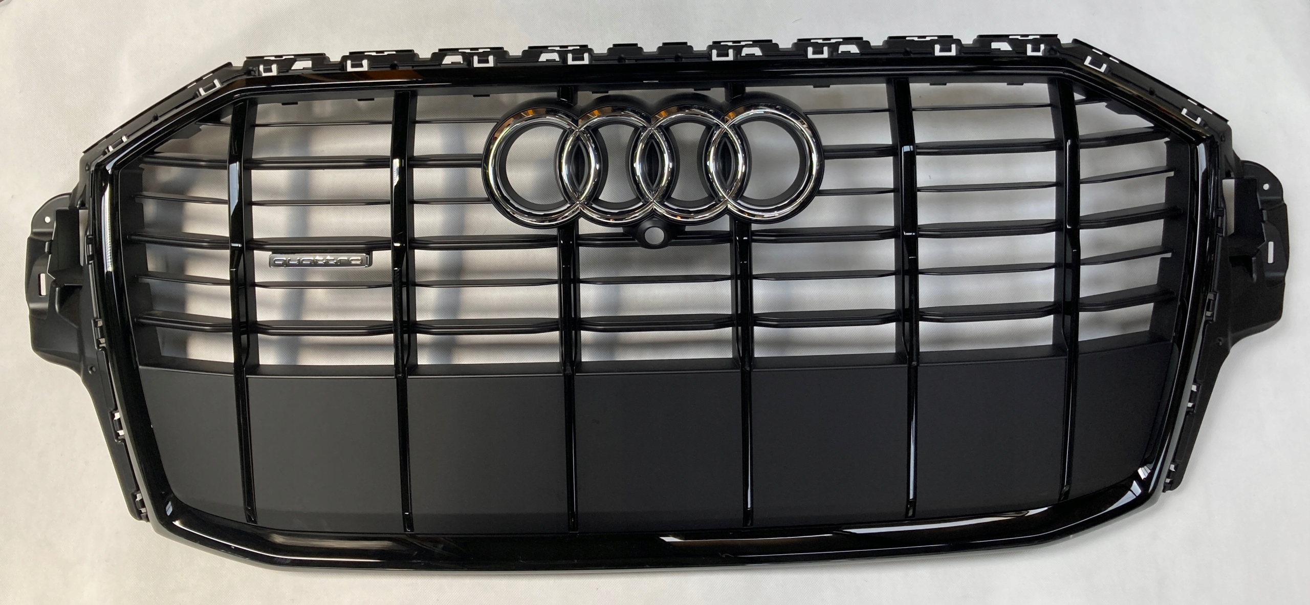 Audi Q7 LIFT Atrapa Grill 4M0853651AJ AH NOWA