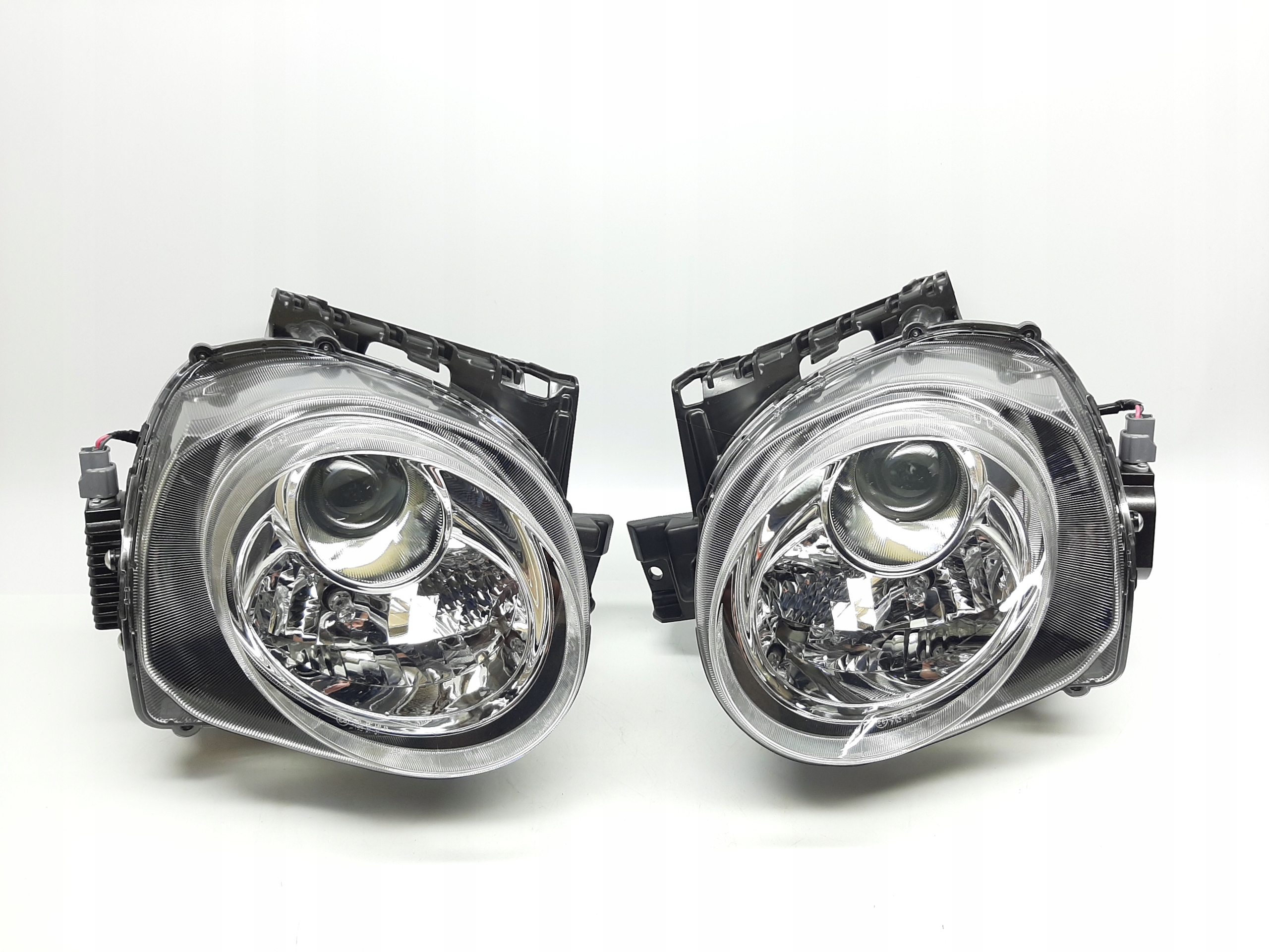 NISSAN JUKE REFLEKTORY LAMPY KOMPLET LEWY PRAWY XENON NOWE