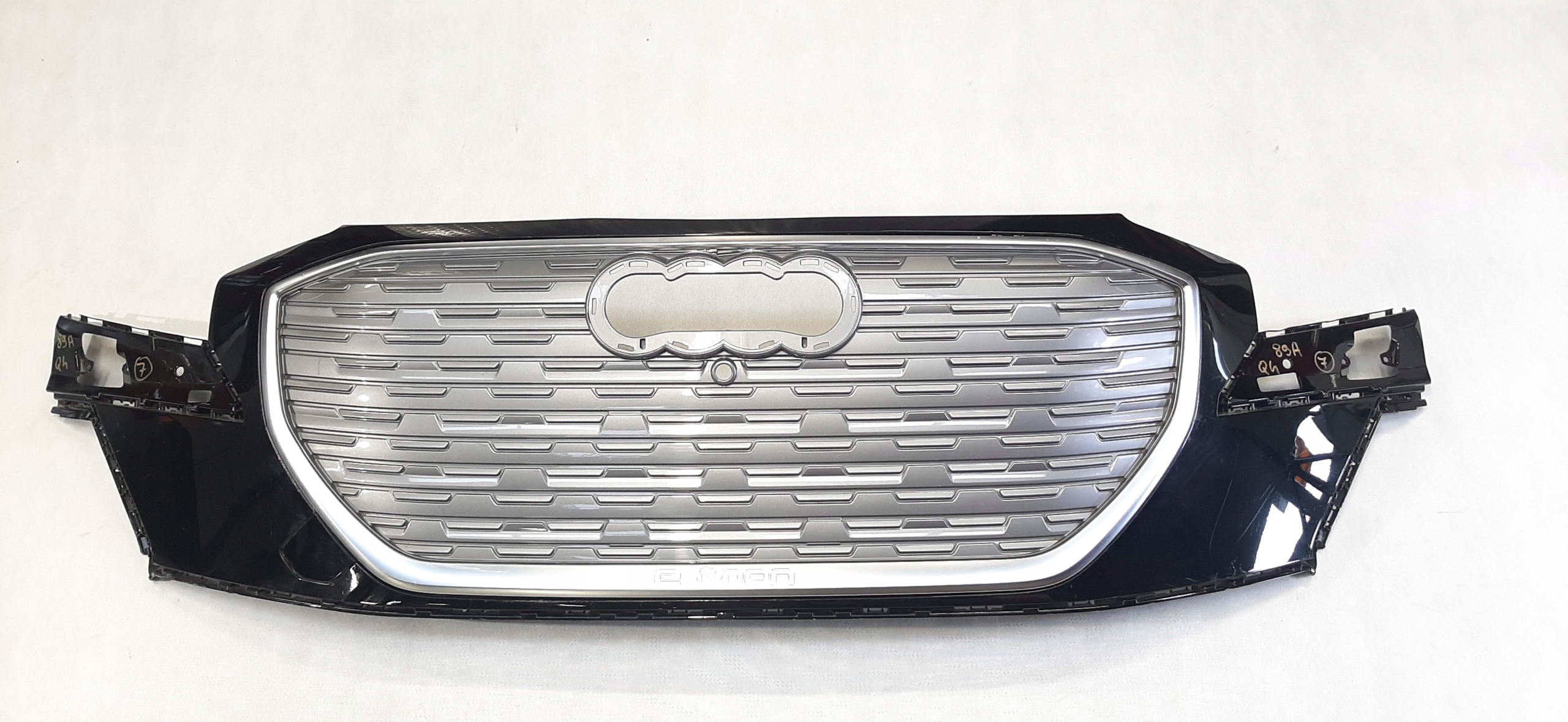 AUDI Q4 E-TRON GRILL ATRAPA 89A807725A 89A853653A