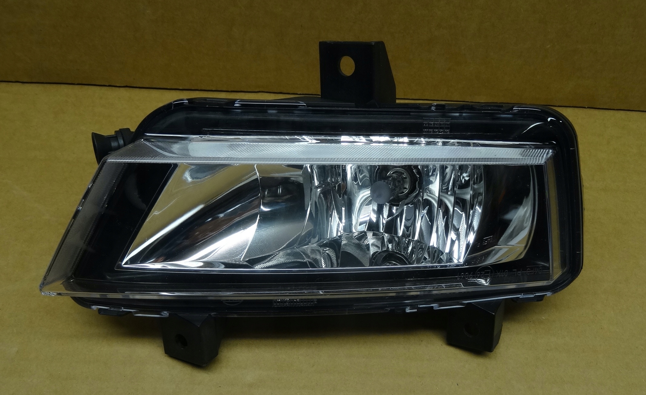 Skoda Citigo Halogen prawy NOWY 1ST941700A