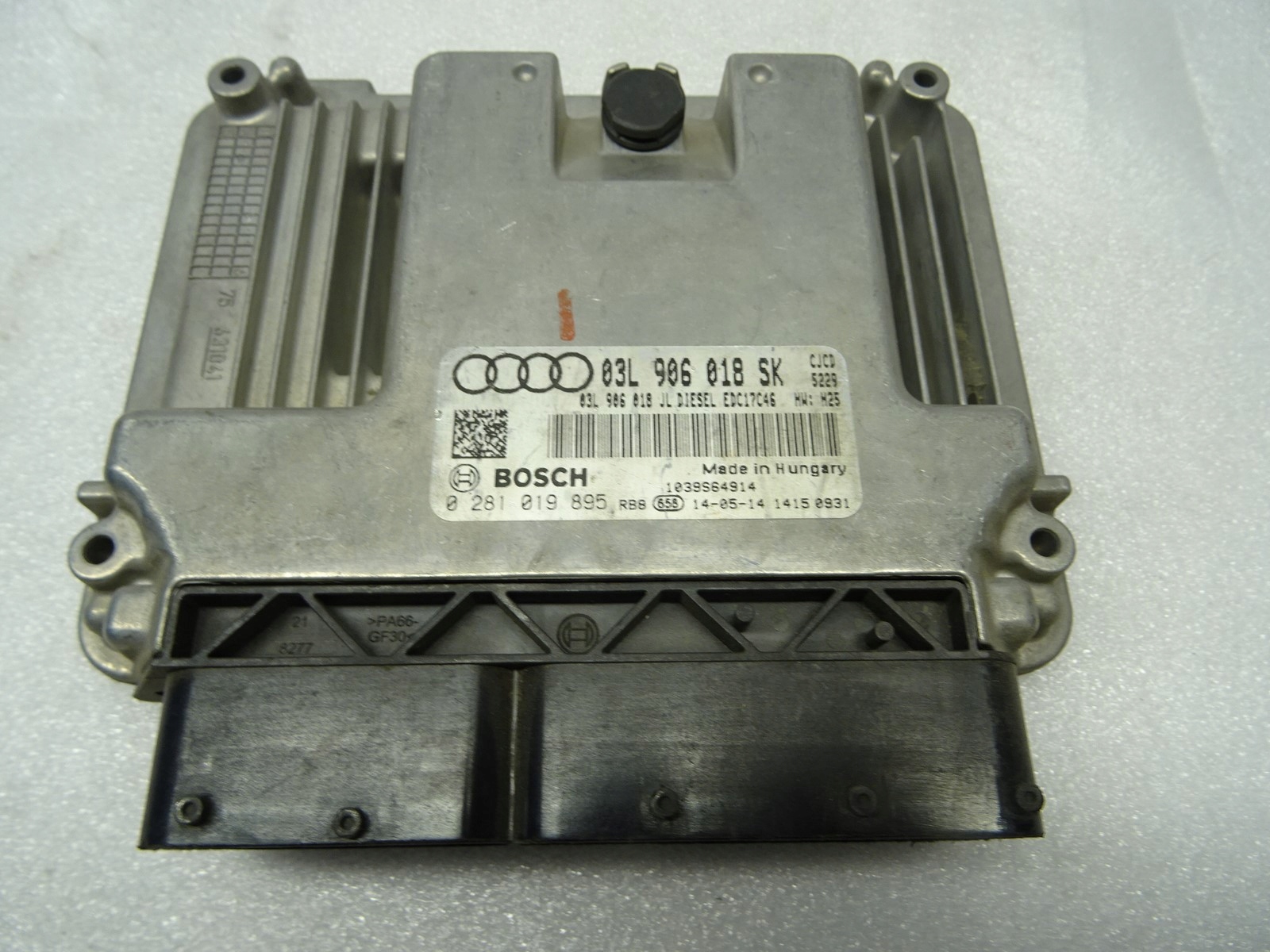 AUDI A4 B8 KOMPUTER SILNIKA 03L906018SK