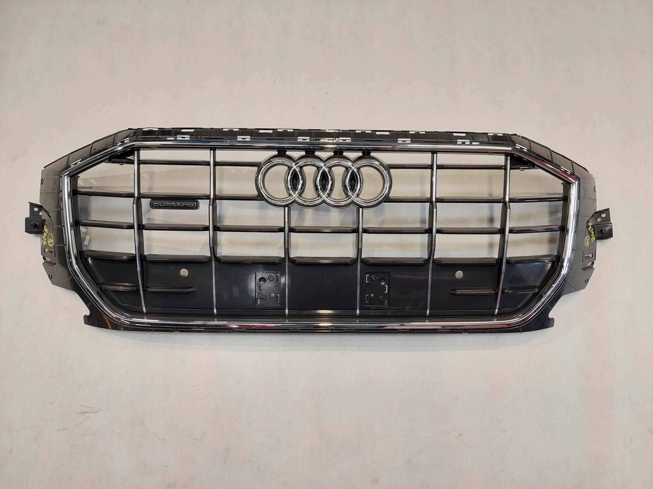 Audi Q8 4M8853651 A C Atrapa Grill Przód