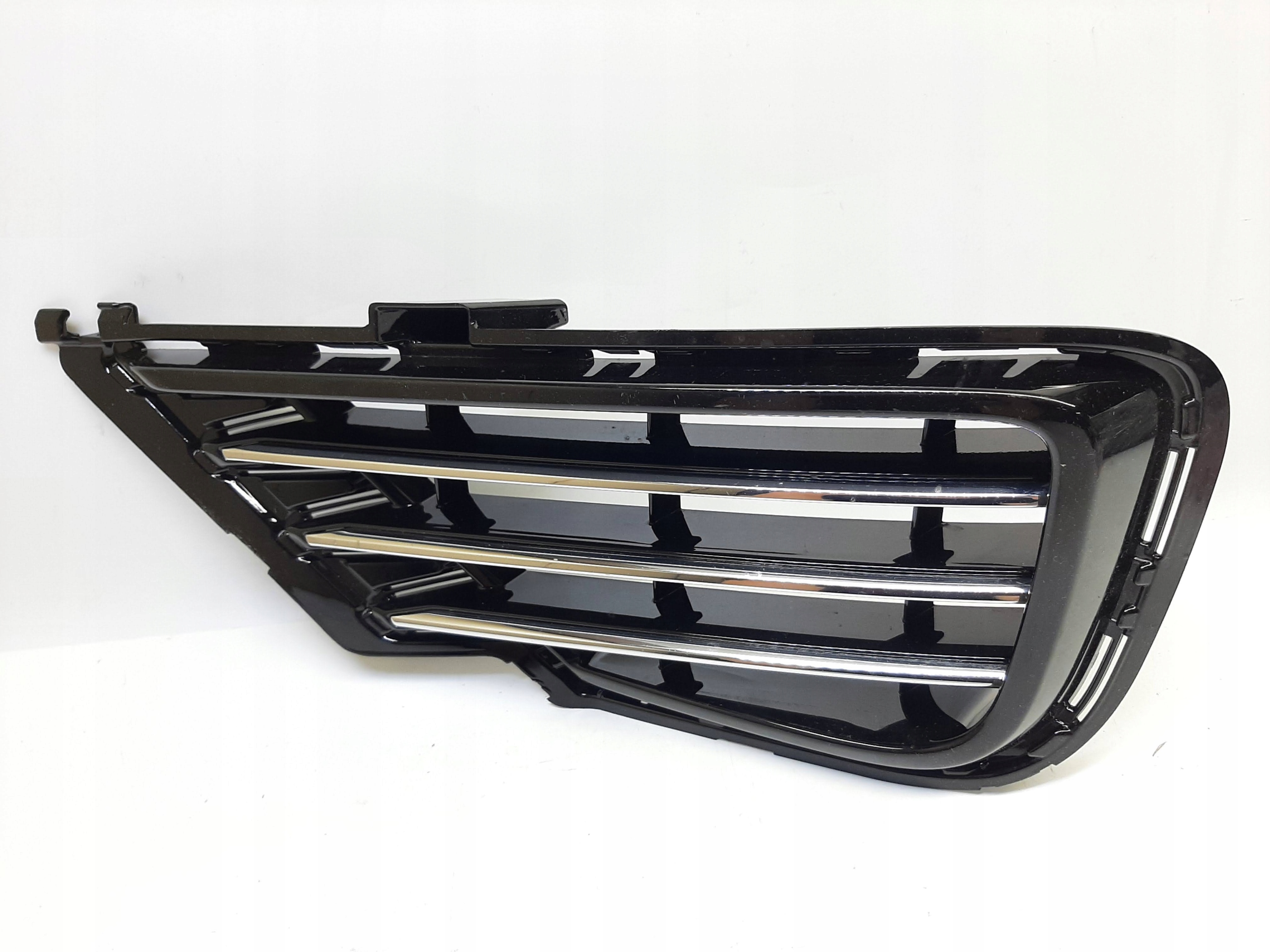 VW TOUAREG R-LINE 14-17 KRATKA ATRAPA ZEWNETRZNA LEWA POŁYSK 7P6853665G