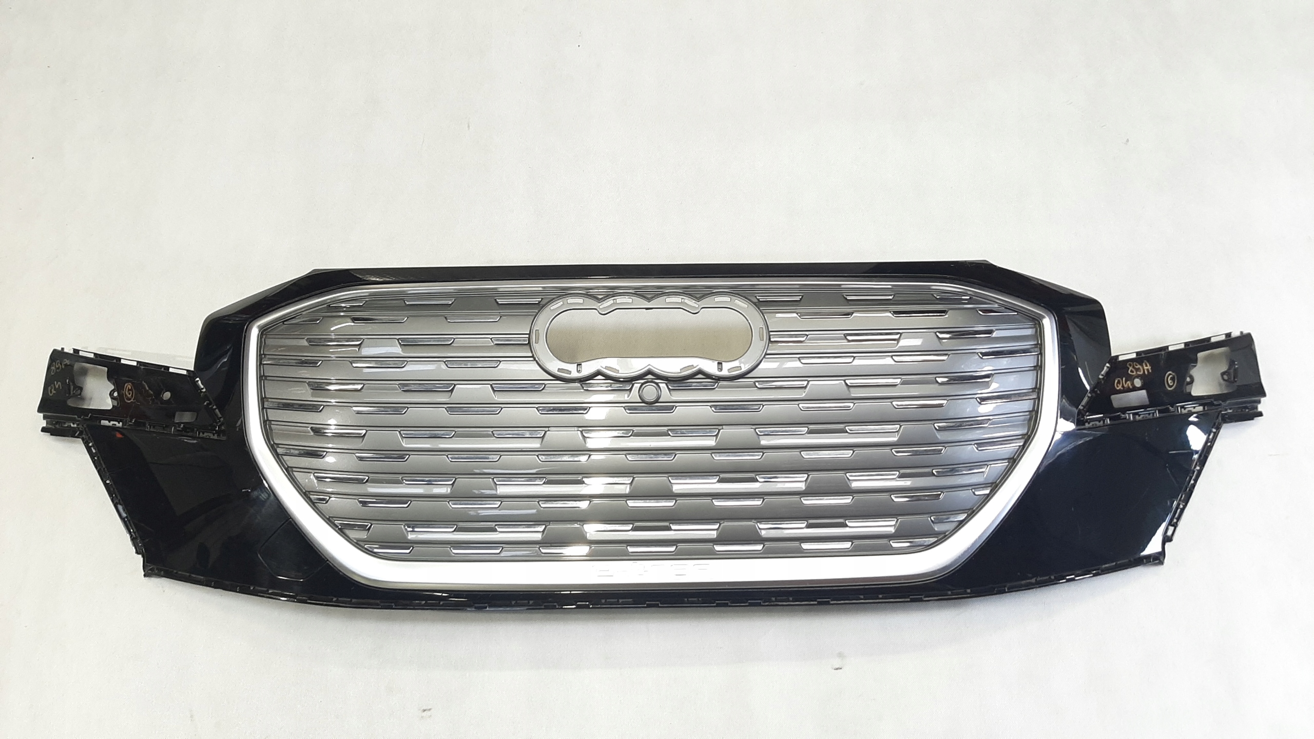 AUDI Q4 E-TRON GRILL ATRAPA 89A807725 89A853653