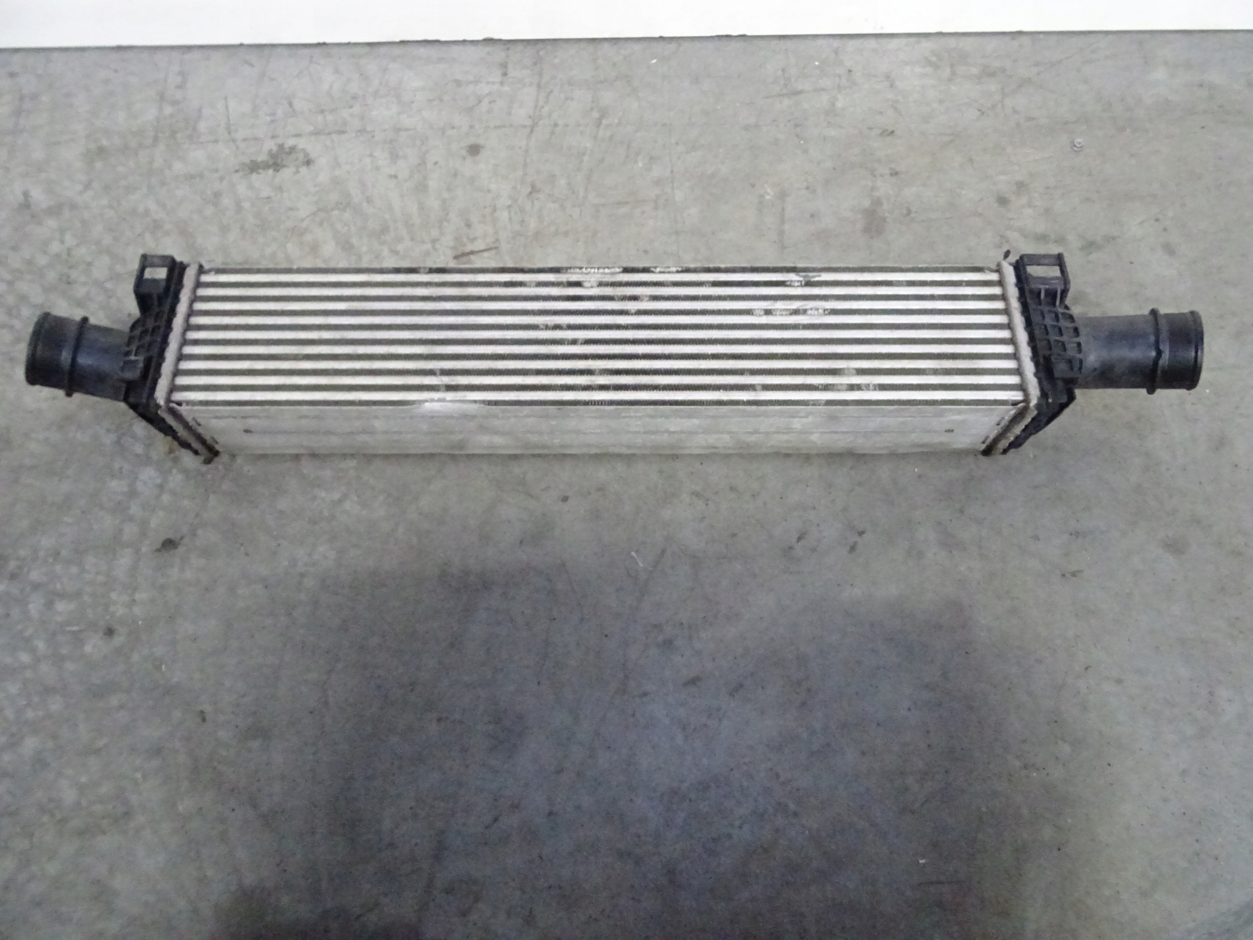 Audi A4 A5 Chłodnica Intercooler TDI 8W0145805A