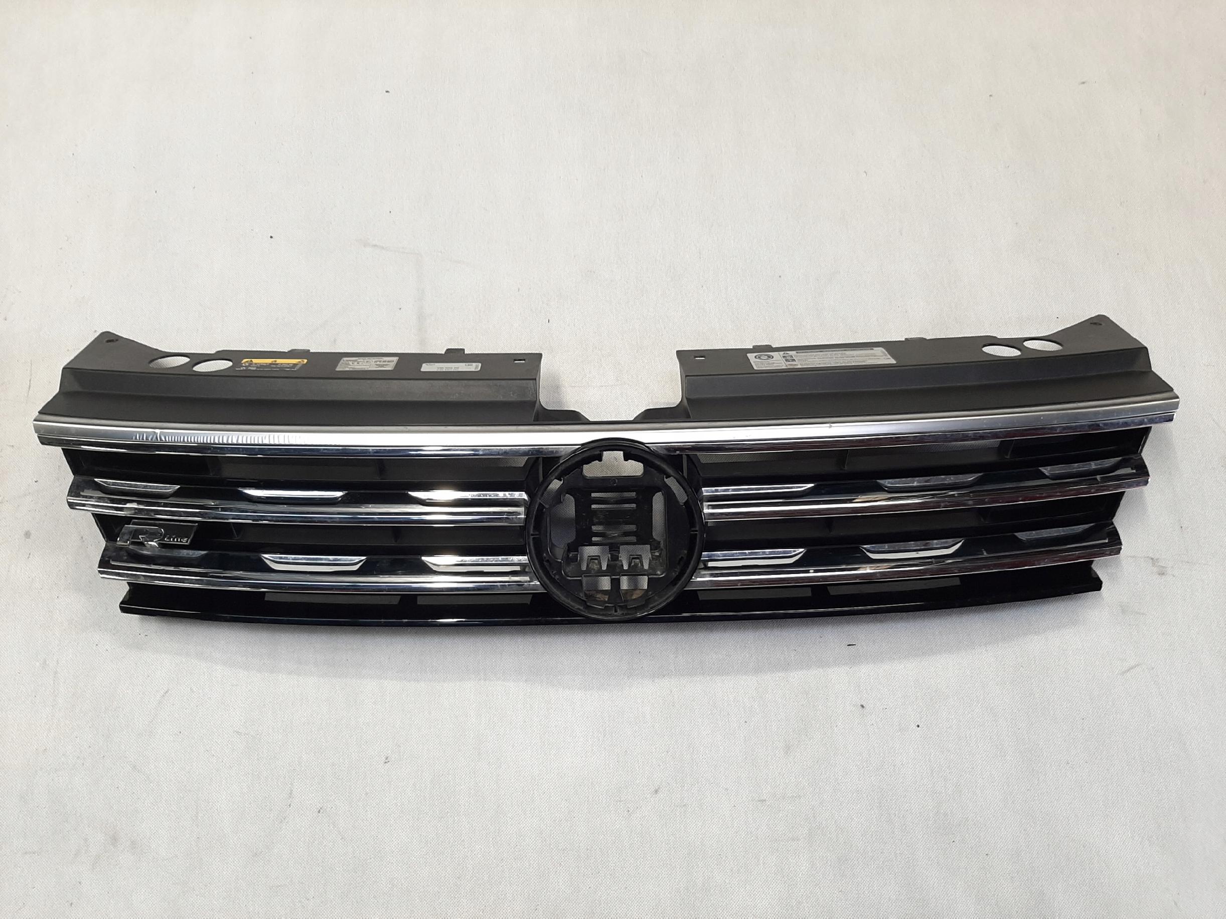 VW TIGUAN R-LINE (2016-2020r.) ATRAPA MASKOWNICA GRILL 5NA853653