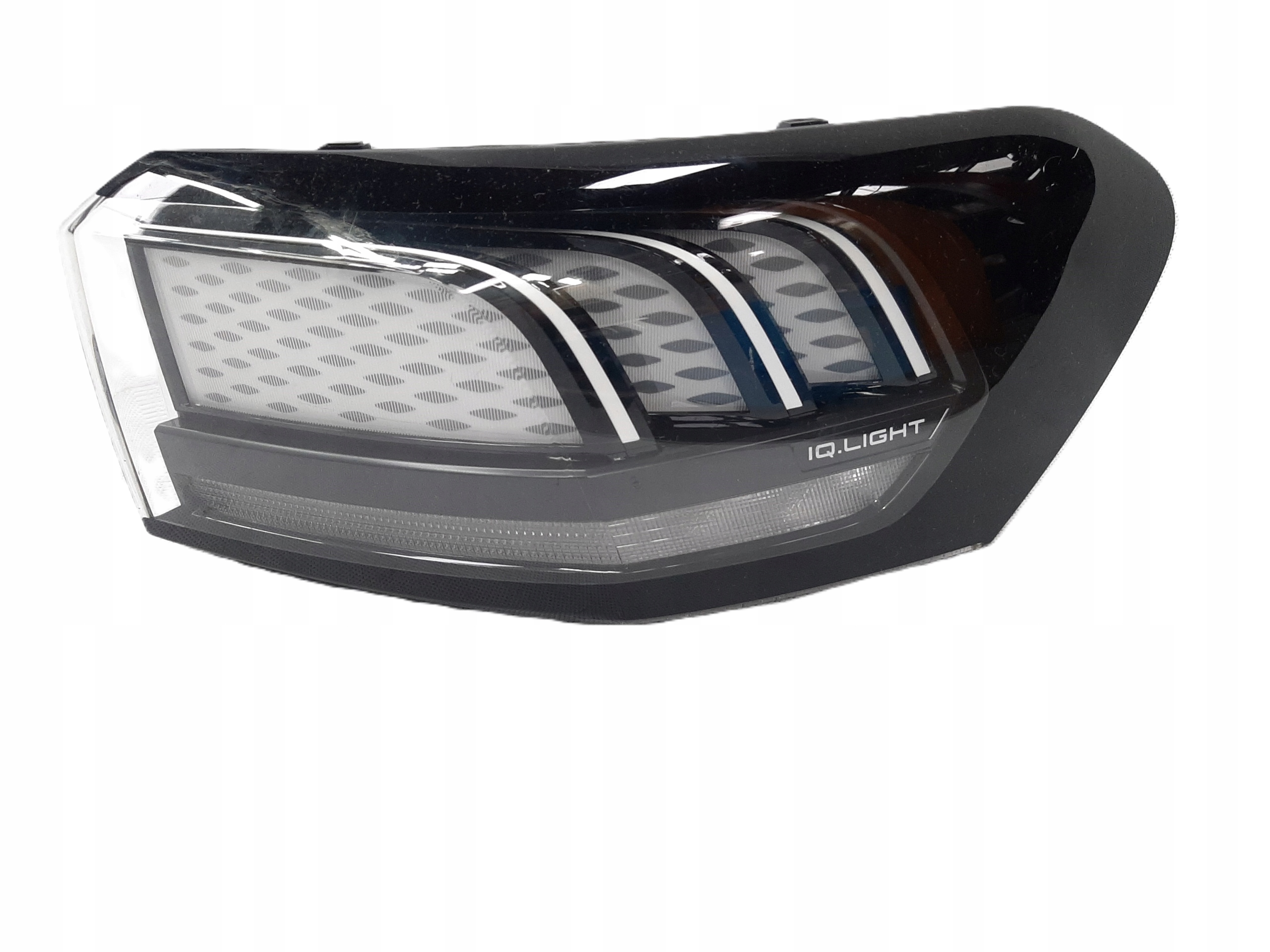 VW ID.7 TOURER ID.7 LIFTBACK 2023- LAMPA IQ LIGHT PRAWY TYŁ 14B945208A