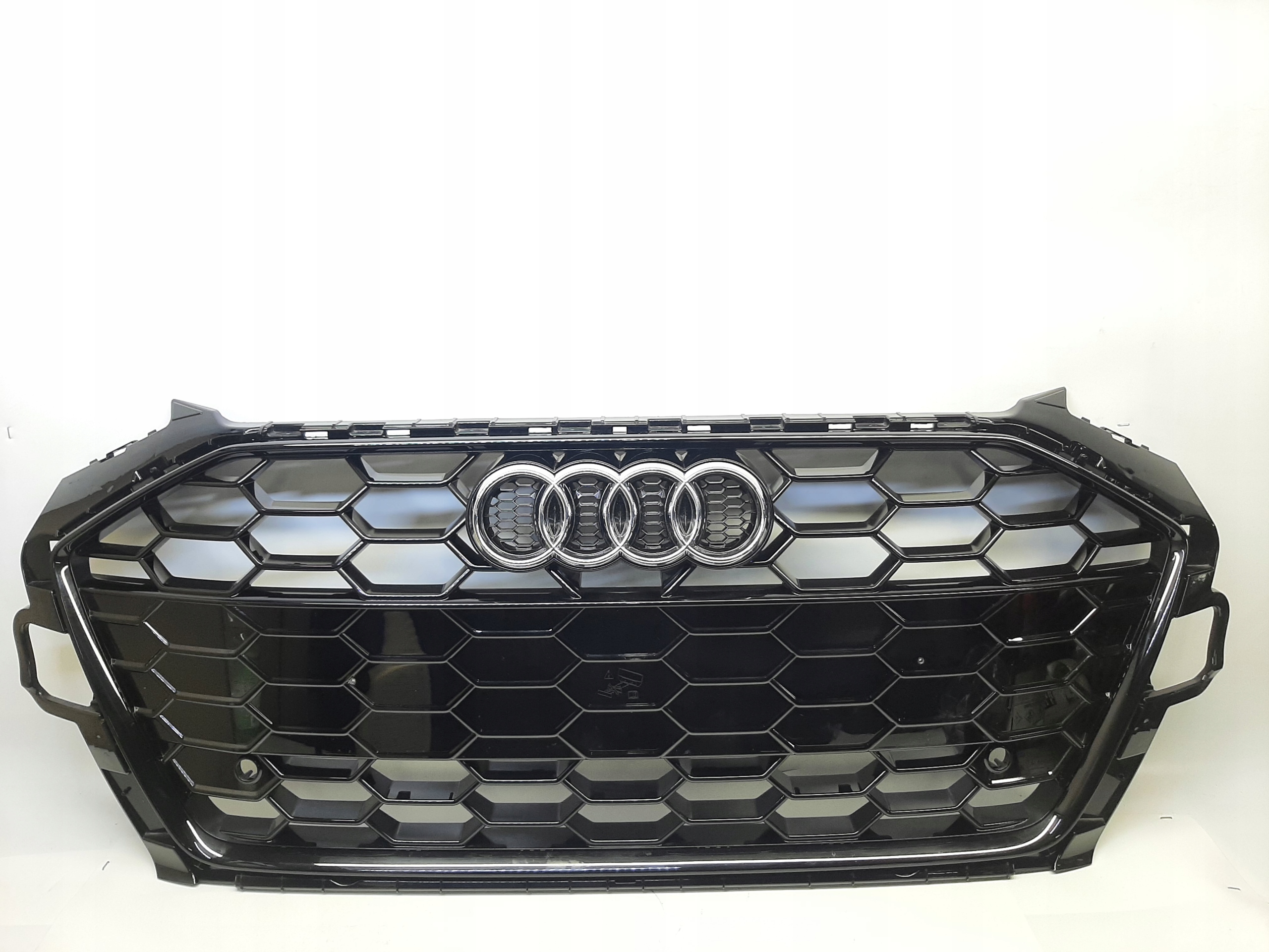 Audi A4 Lift B9 Atrapa Grill Black-Shadow 8W0853651EB / 8W0853651DT