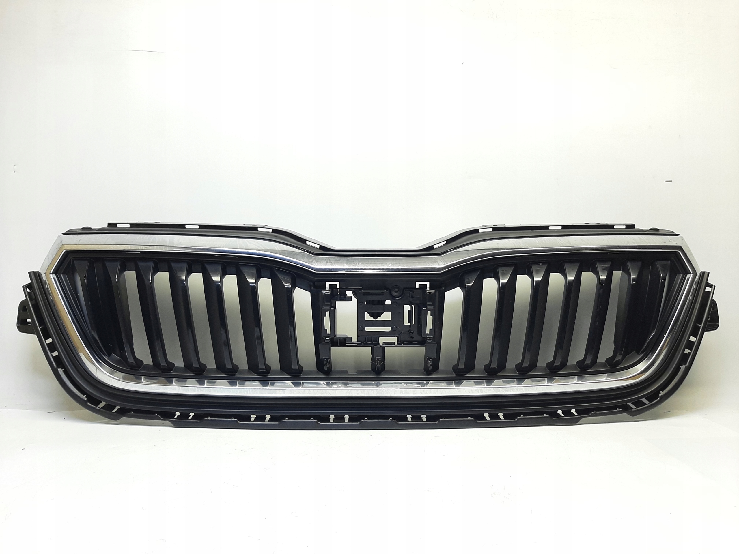 Skoda Scala (2019-) Grill Atrapa 657853653 PRZÓD front