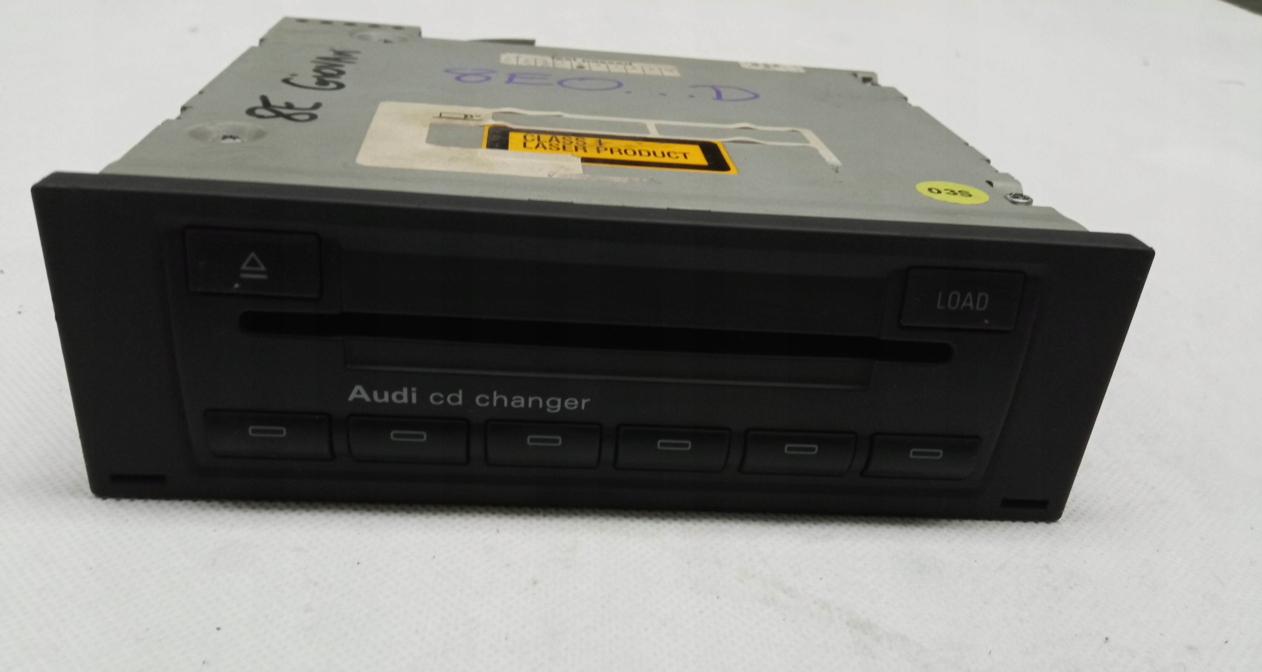 Audi A4 B6 B7 Zmieniarka CD Changer 8E0035111D