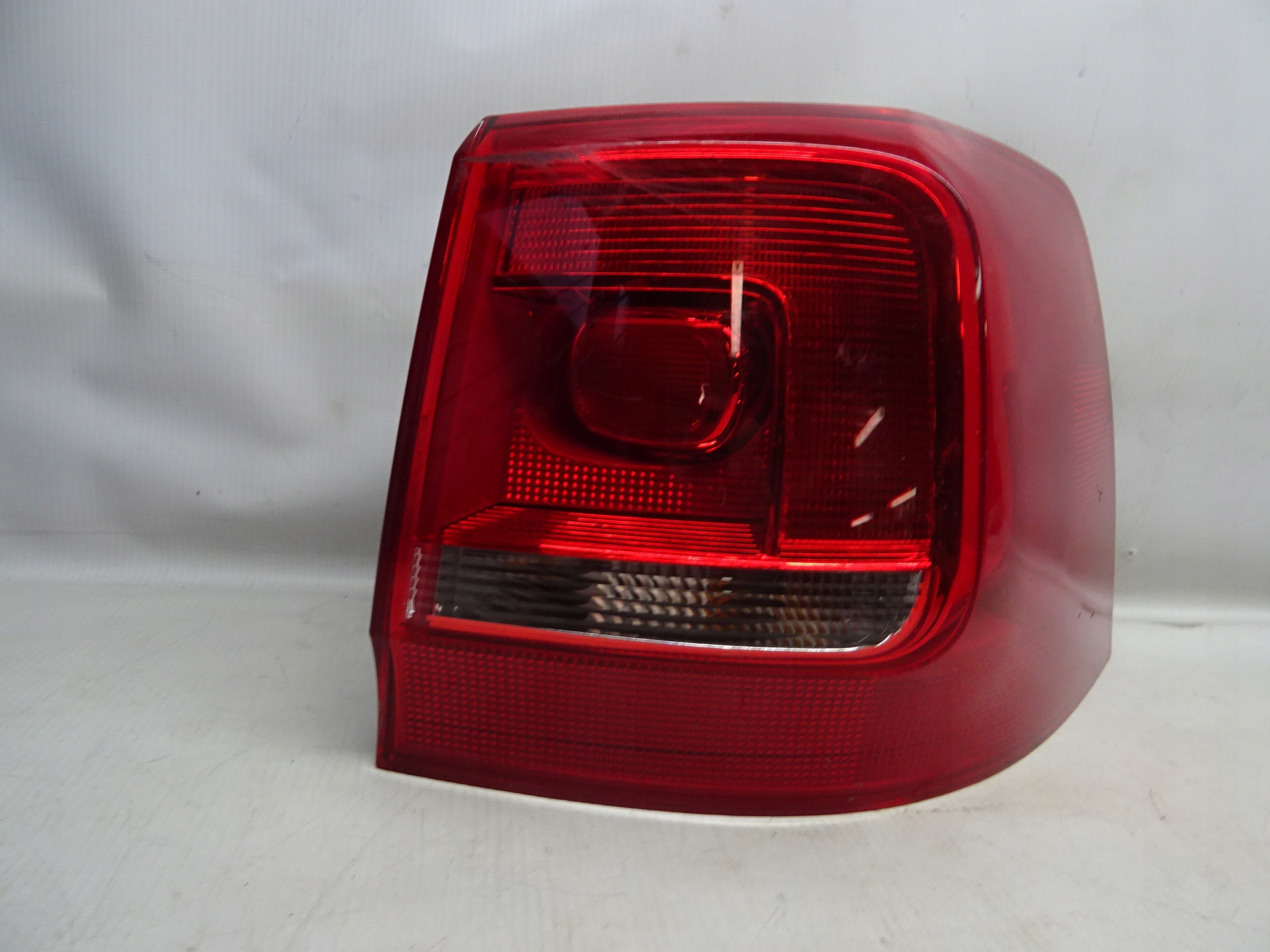 VW SHARAN LAMPA PRAWA TYLNA 7N0945096G 10/20