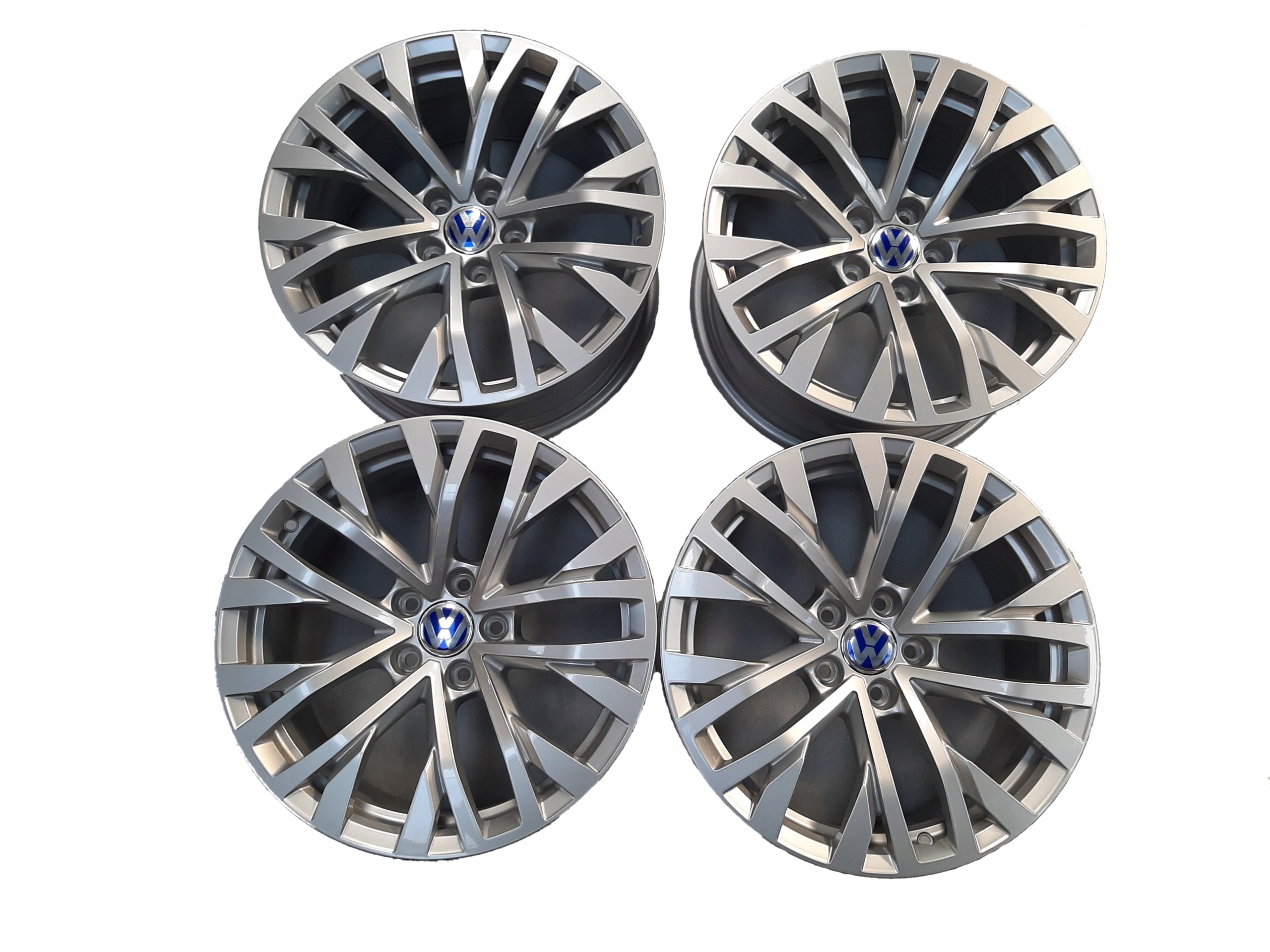 VW Touareg Felgi 18" Alufelgi NOWE 760601025H