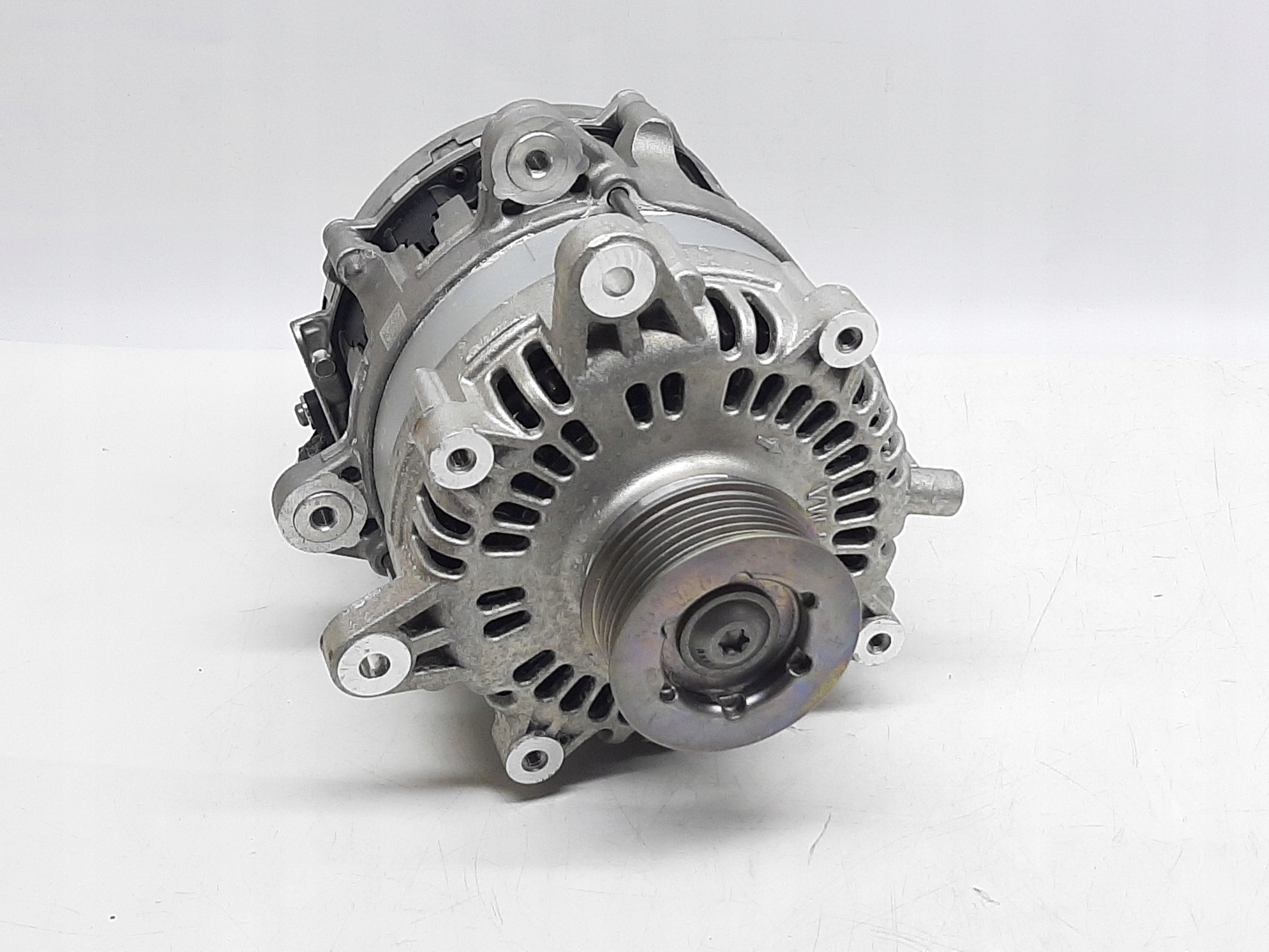 Volkswagen Golf Passat Tiguan 1.5TSI Alternator Rozrusznik Valeo 05E903019F