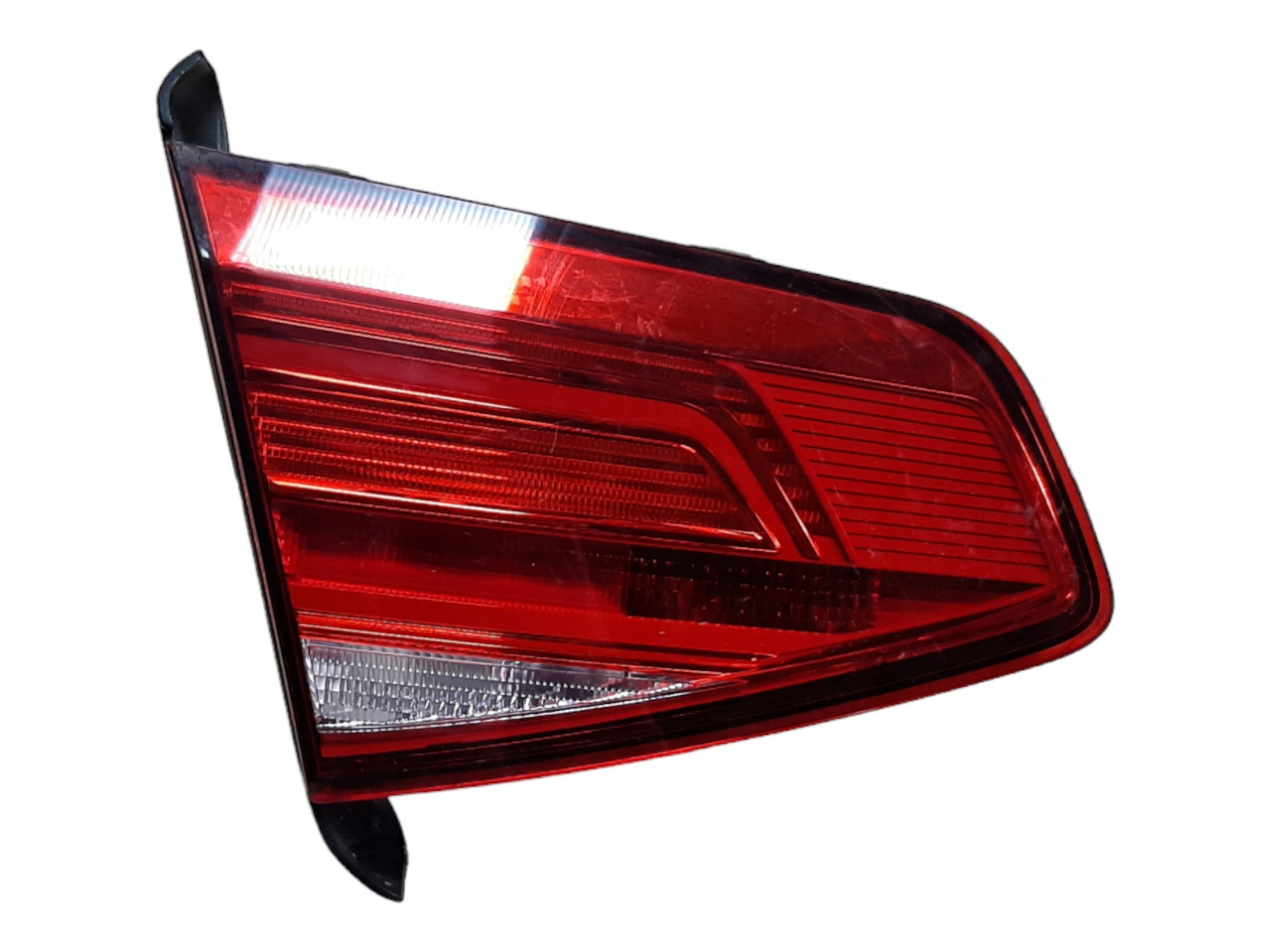 VW PASSAT B8 SEDAN LAMPA TYLNA LED LEWA WEWNĘTRZNA 3G5945093B