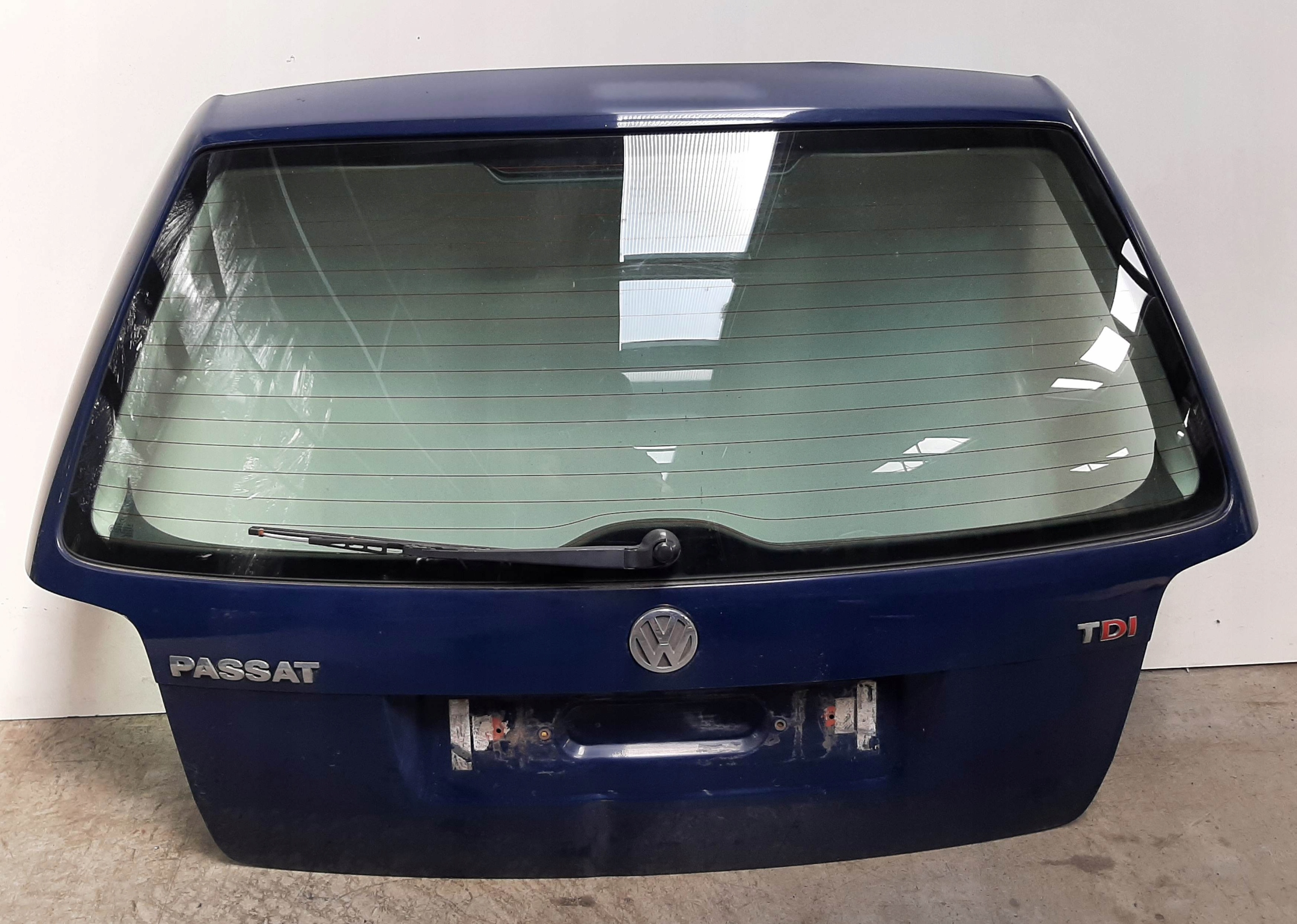 VW Passat B5 Kombi LIFT Klapa Pokrywa bagażnika