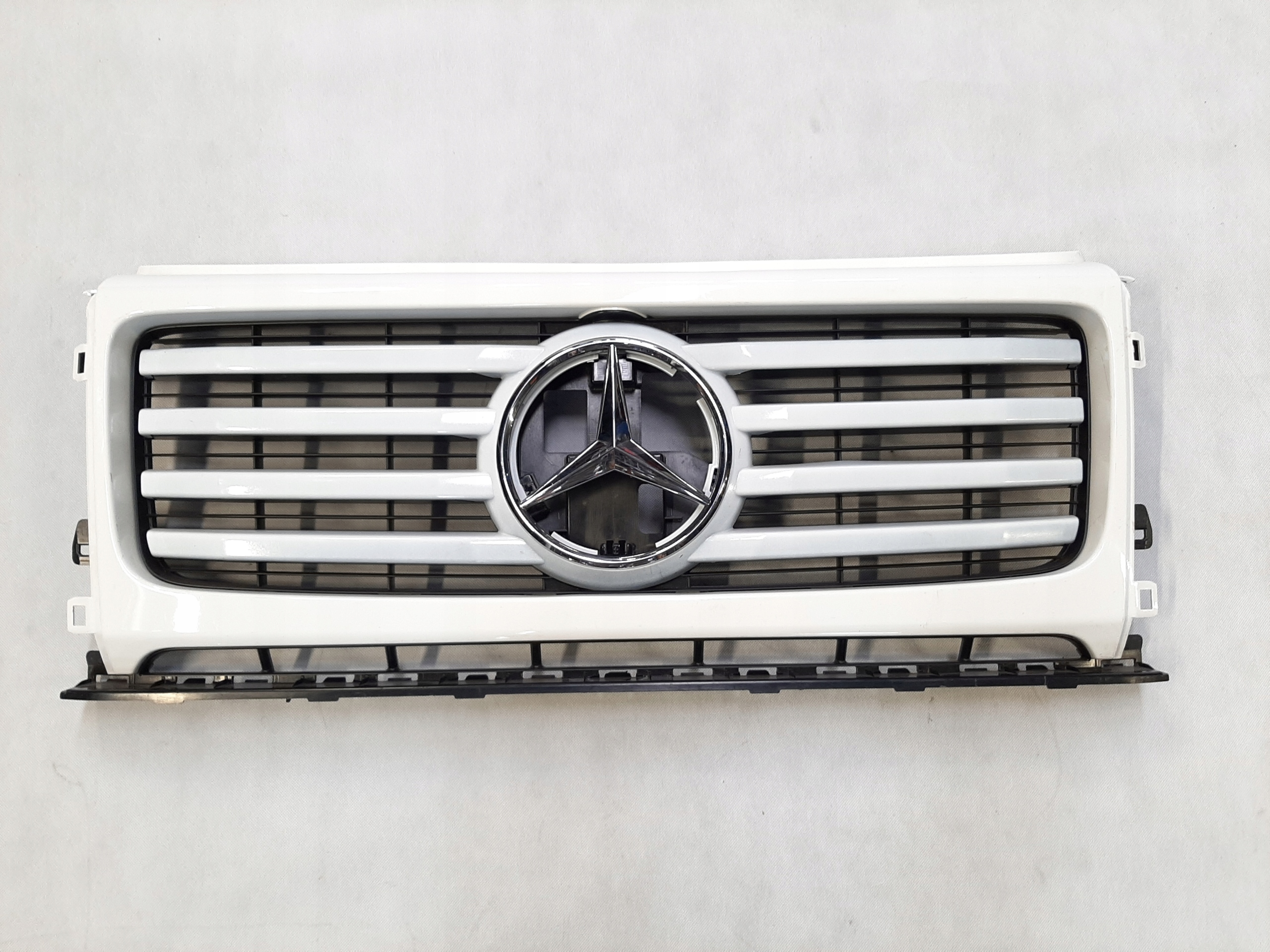 Mercedes G-CLASS Grill Atrapa przód A4658880100