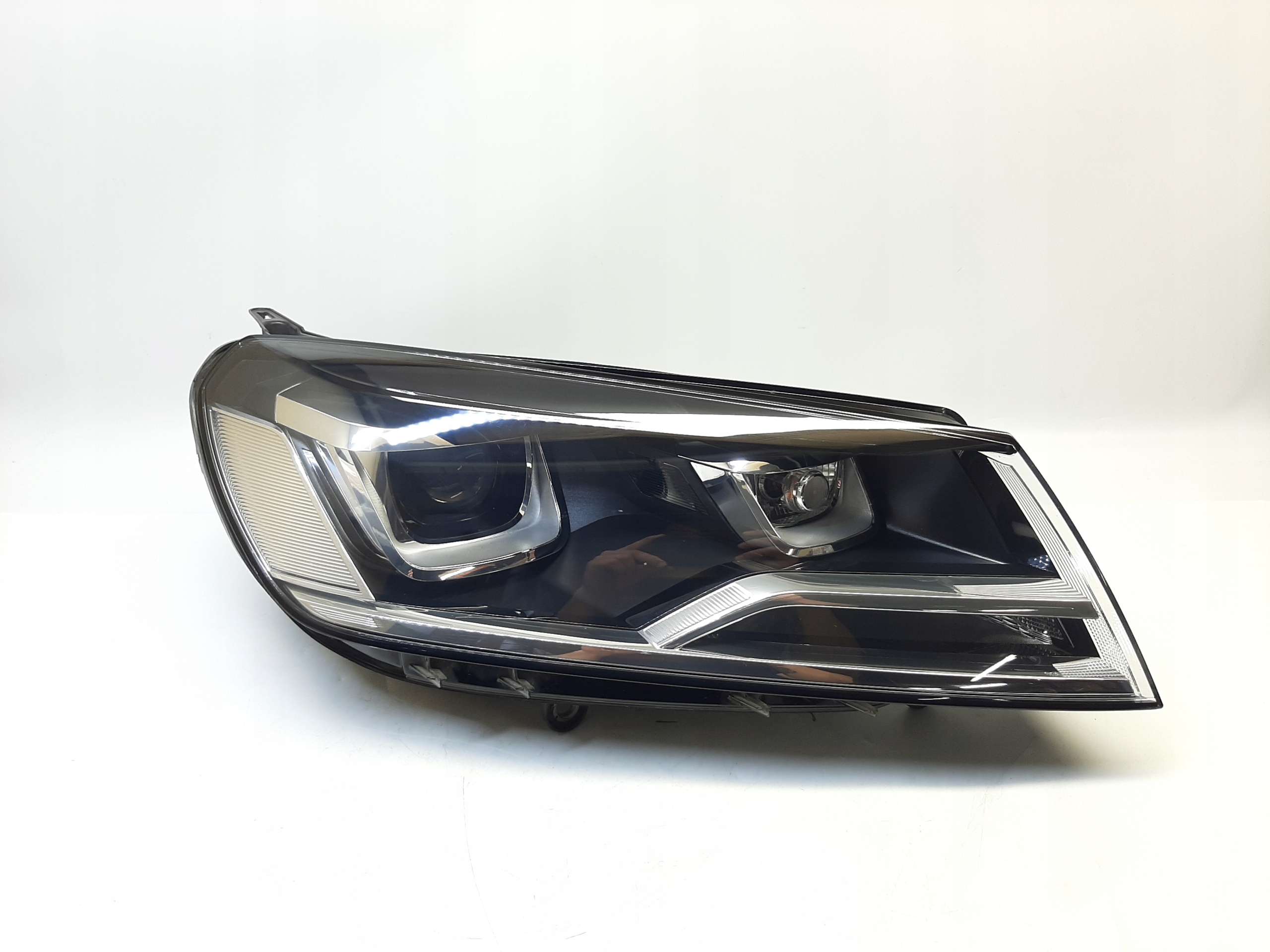 VW TOUAREG 14-17 REFLEKTOR LAMPA PRAWA 7P1941032