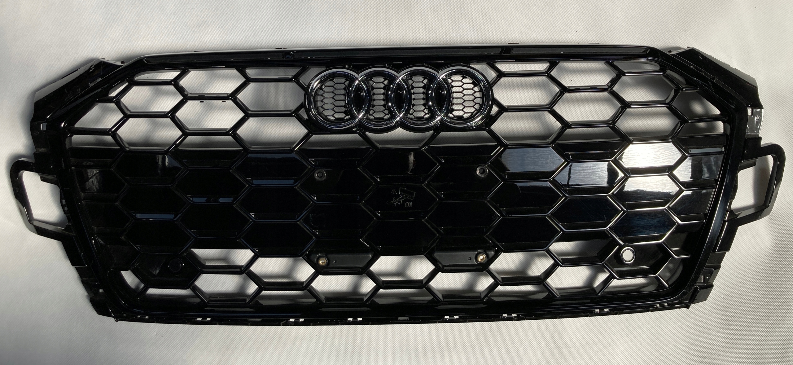 Audi A5 F5 LIFT Atrapa Grill 8W6853651BL BJ NOWA