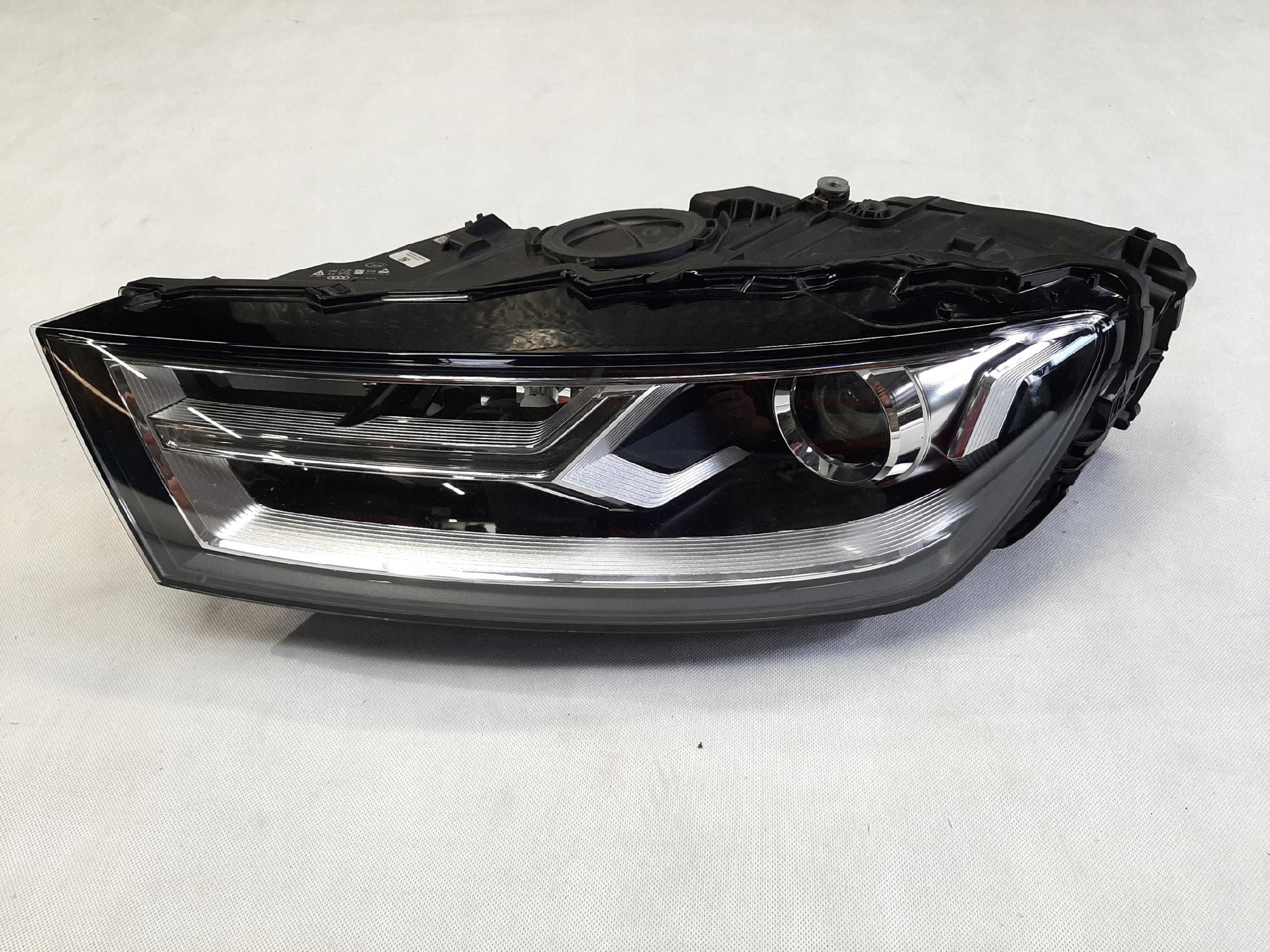 AUDI Q7 REFLEKTOR LAMPA FULL LED 4M0941005