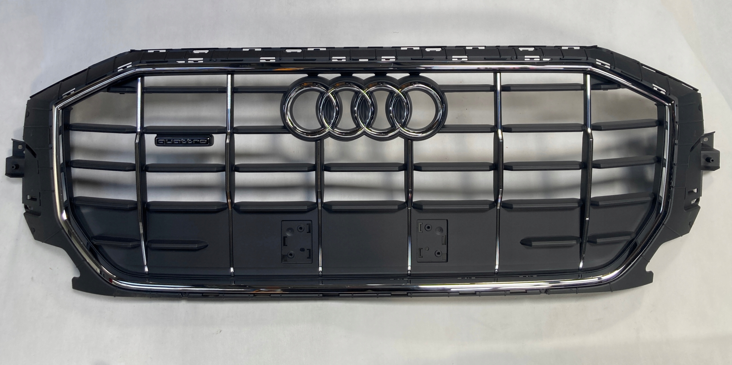 Audi Q8 Atrapa Grill 4M8853651AL AM BB NOWA