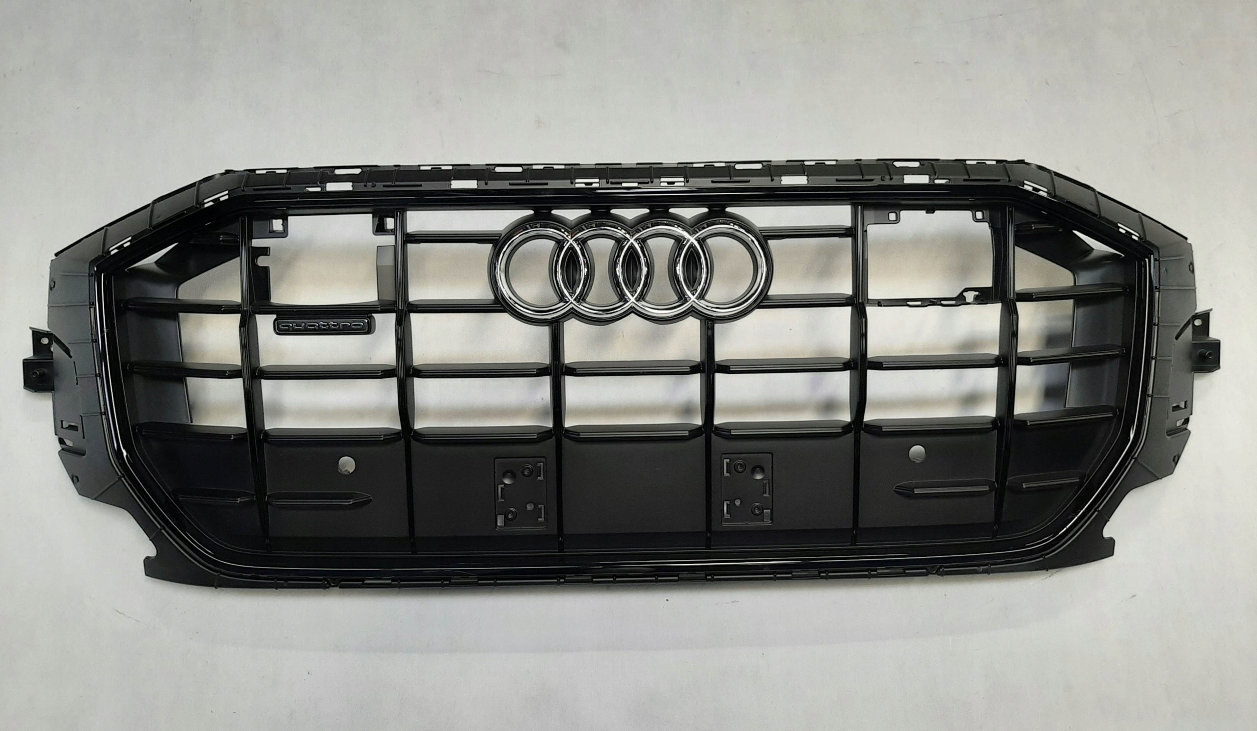 Audi Q8 Atrapa Grill 4M8853651 AF AG AH