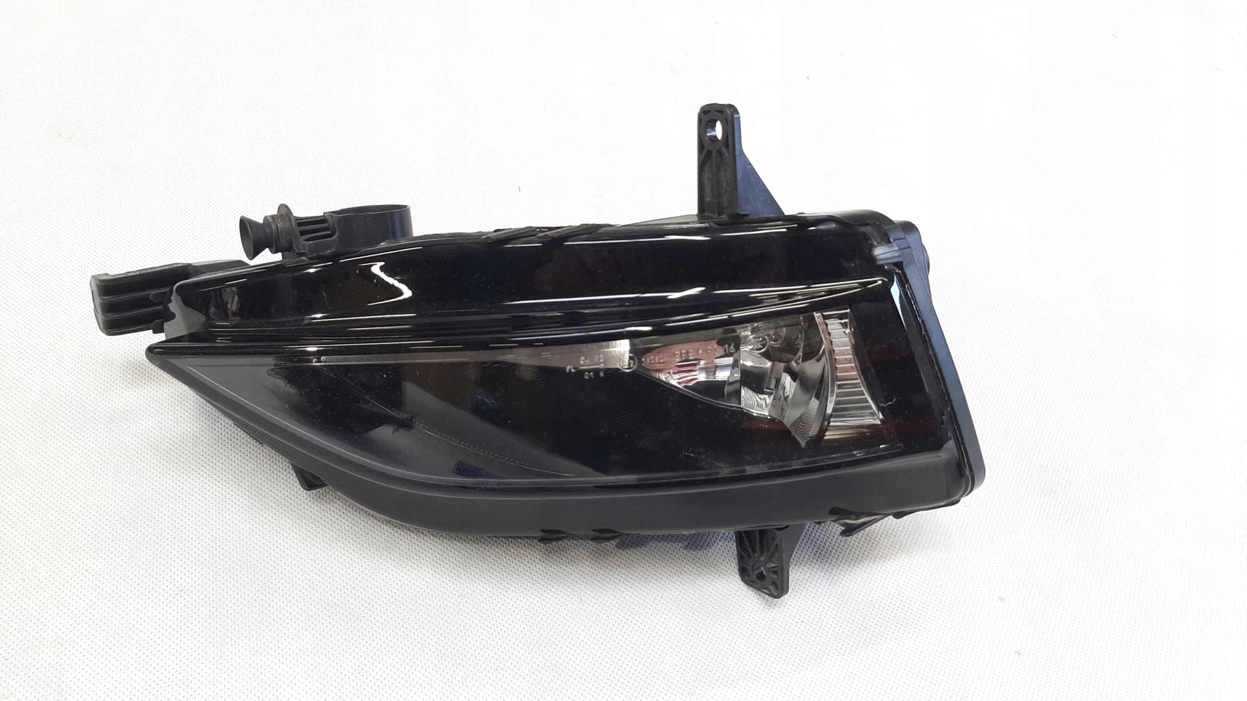 VW Golf 7 Lift 5G0941661F 90097141 Halogen Lewy