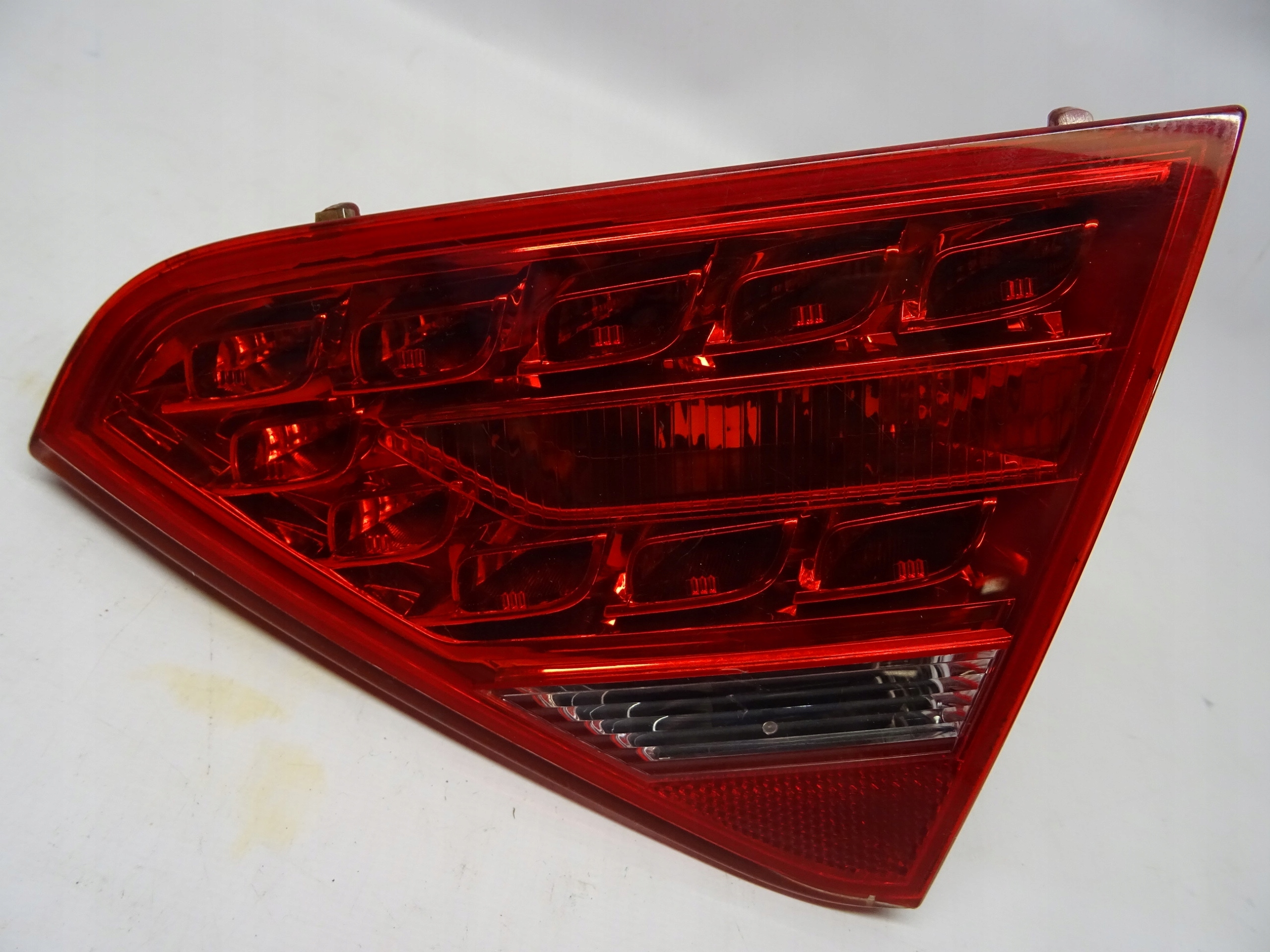 AUDI A5 LAMPA PRAWY TYŁ LED 8T0945094A