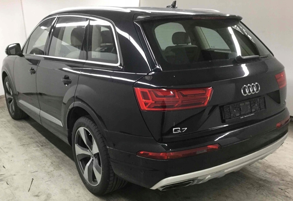 Audi Q7 Drzwi lewe tył LC9X