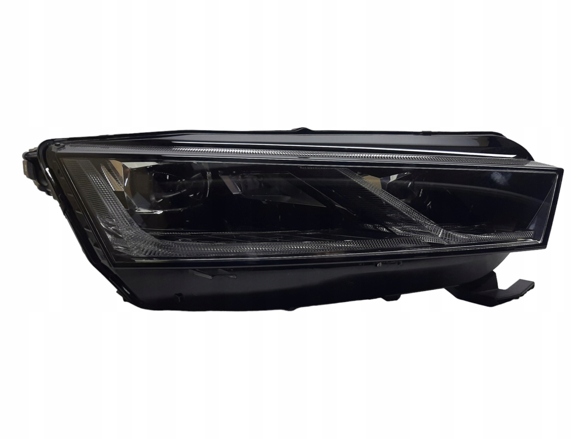 SKODA OCTAVIA 4 PRAWY REFLEKTOR LAMPA LED 5E4941016A